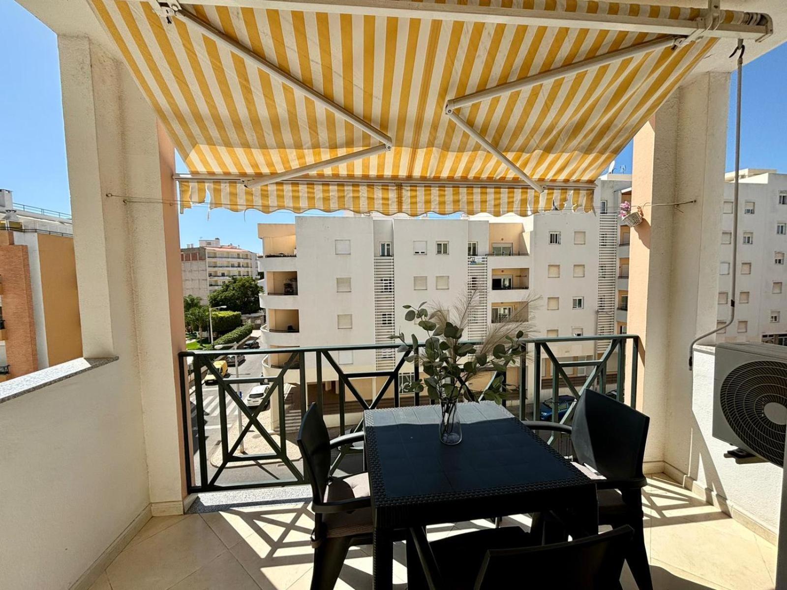 The Sunset 1 Bed Flat Short Walk Armacao Beach Armação de Pêra Buitenkant foto